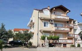 Apartmani Storić